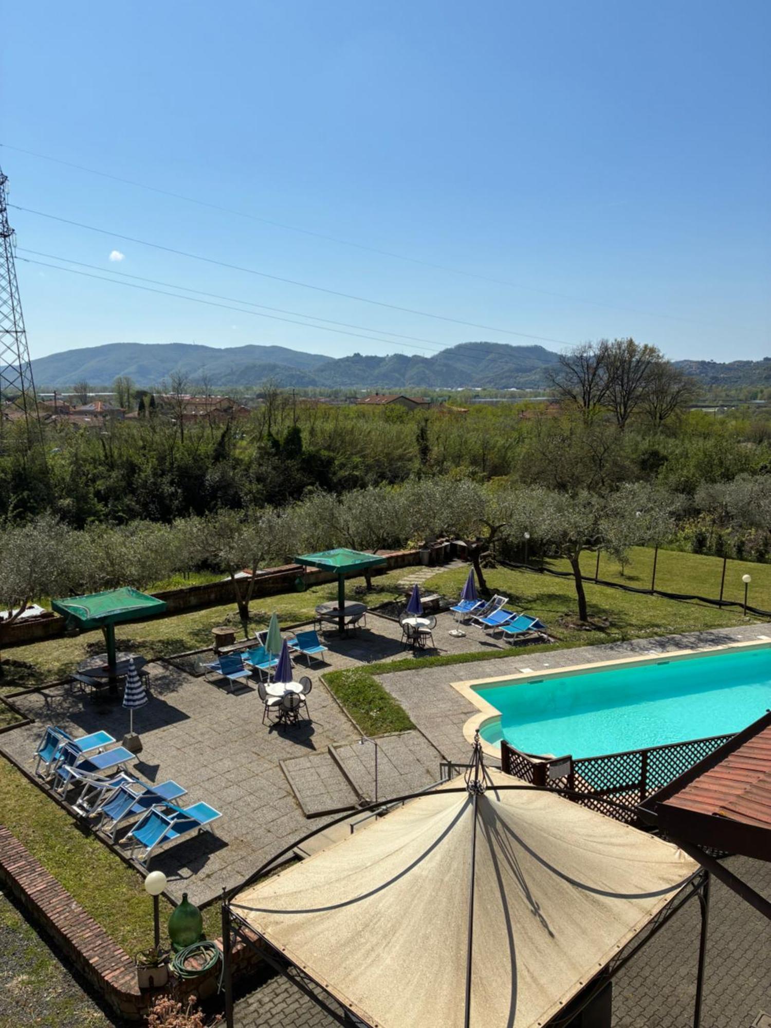 La Fonda Casa Vacanze-Appartamenti Con Piscina Santo Stefano di Magra Exterior foto